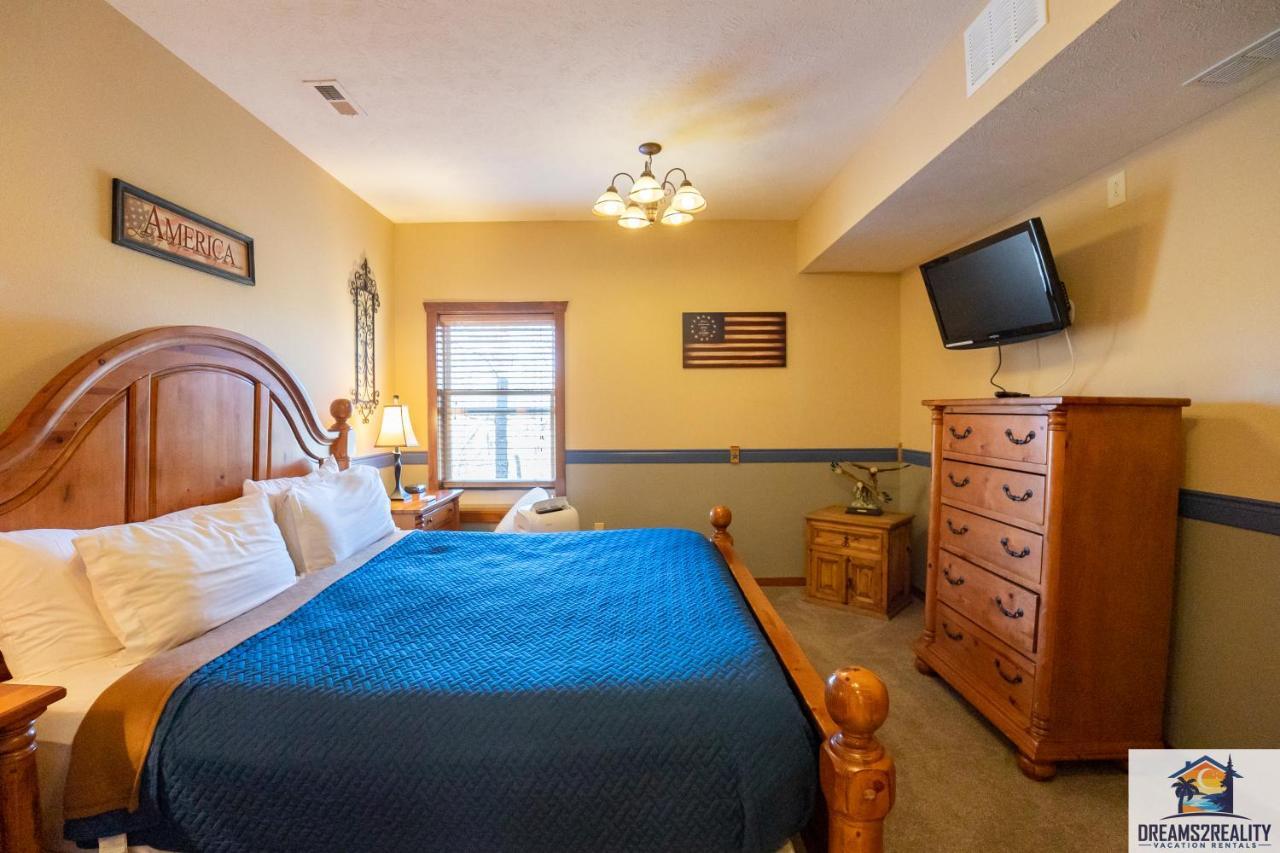Forest Heights Lodge - 6Br - Pool Table - Near Silver Dollar City - Free Tickets Included Μπράνσον Εξωτερικό φωτογραφία